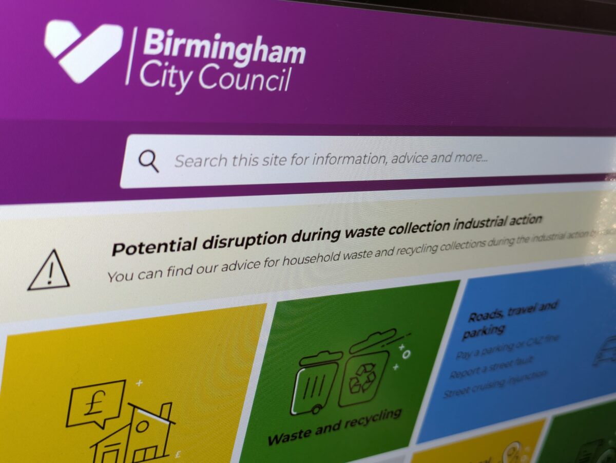 Birmingham City Council issues statement as bin strikes go all out ...