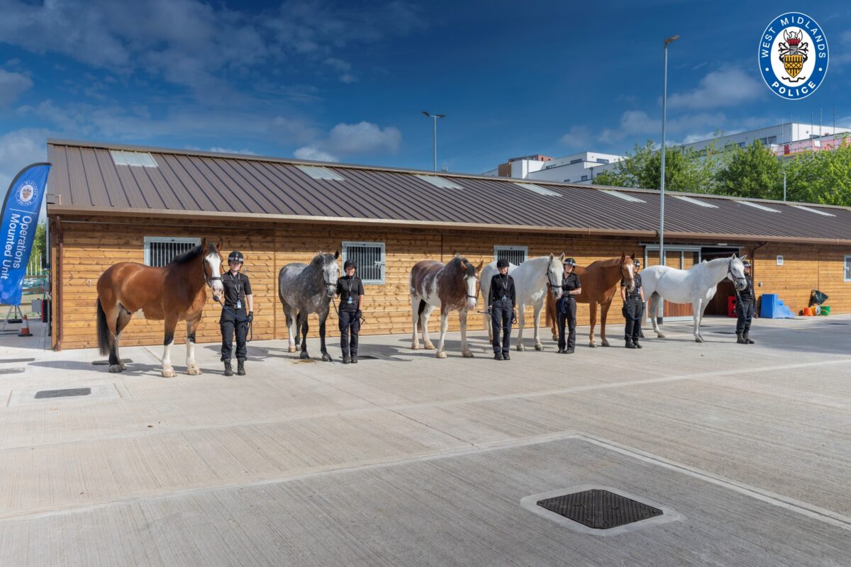 Mounted police move into new purpose-built home at Tally Ho!